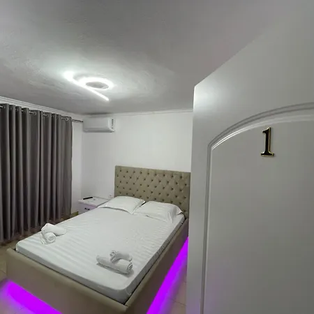 Bed & Breakfast Escape